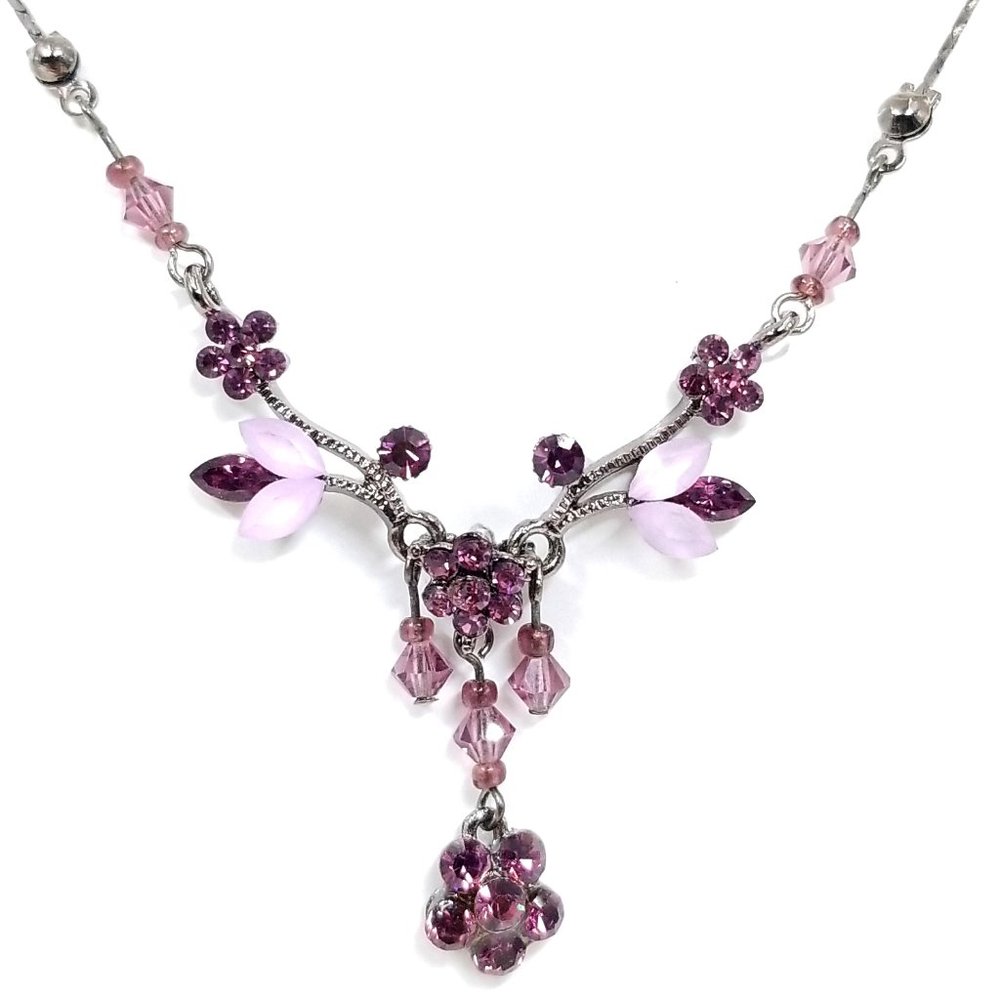 Vintage Crystal Beaded Necklace.
